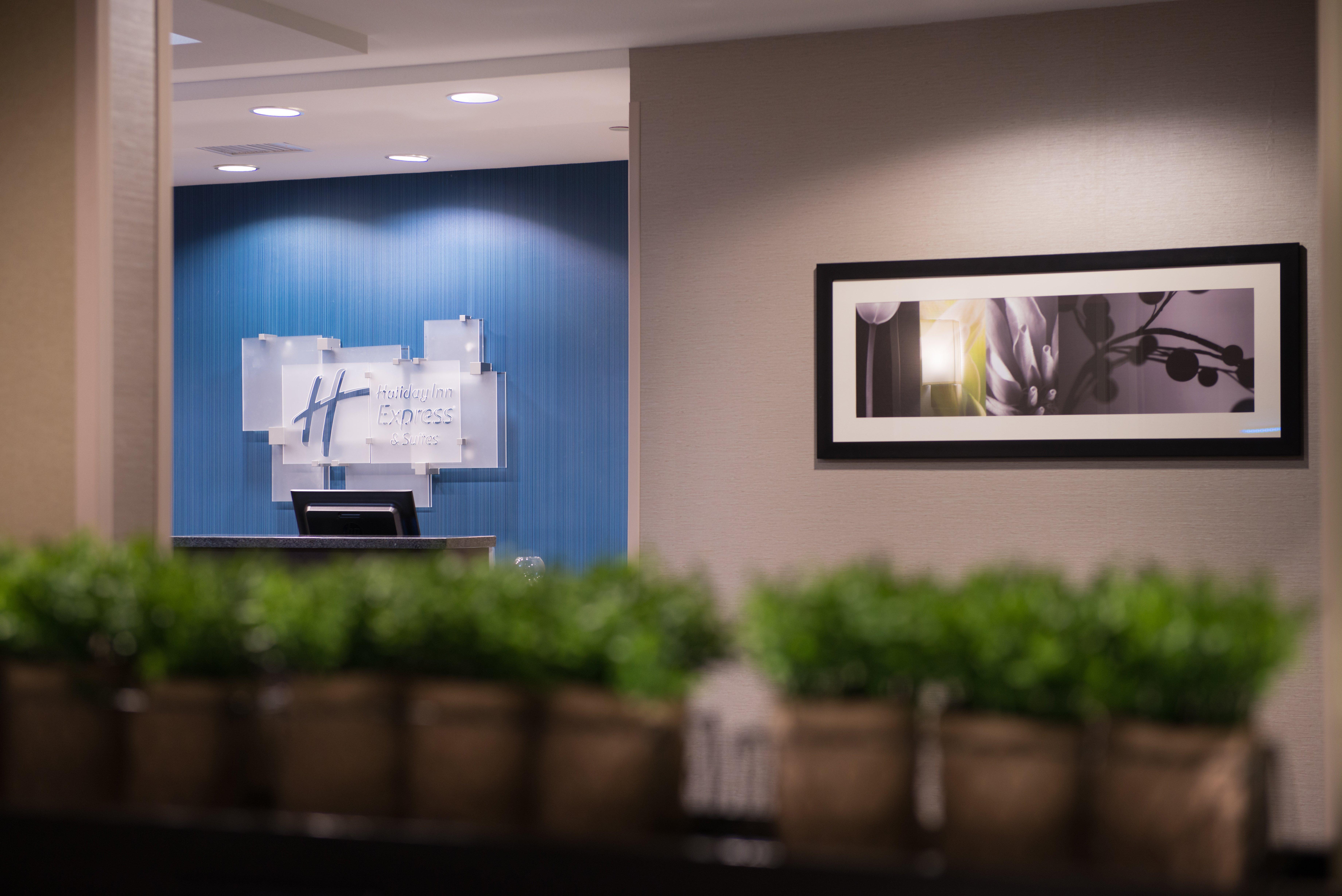 Holiday Inn Express & Suites Bakersfield Airport By Ihg Zewnętrze zdjęcie