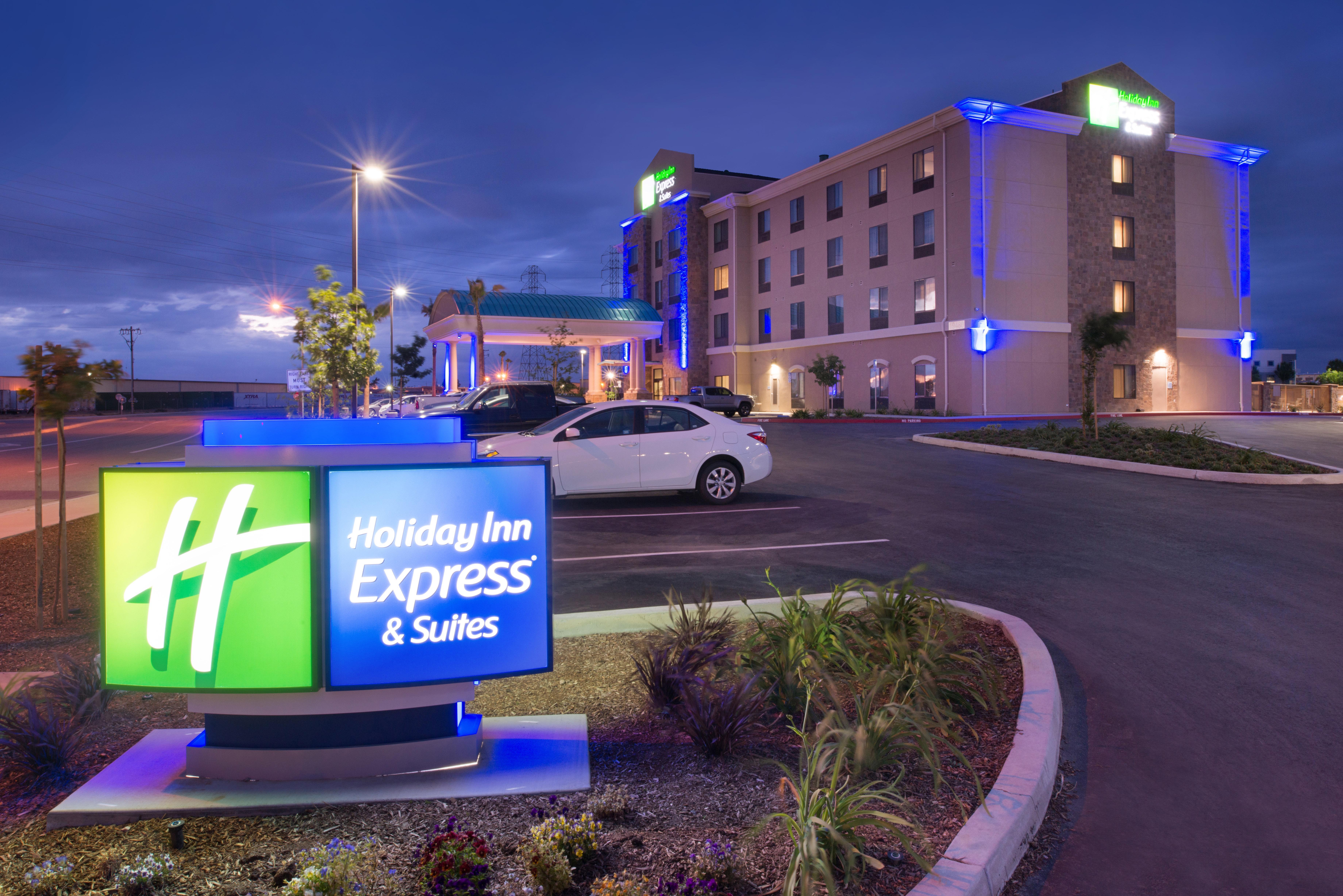 Holiday Inn Express & Suites Bakersfield Airport By Ihg Zewnętrze zdjęcie