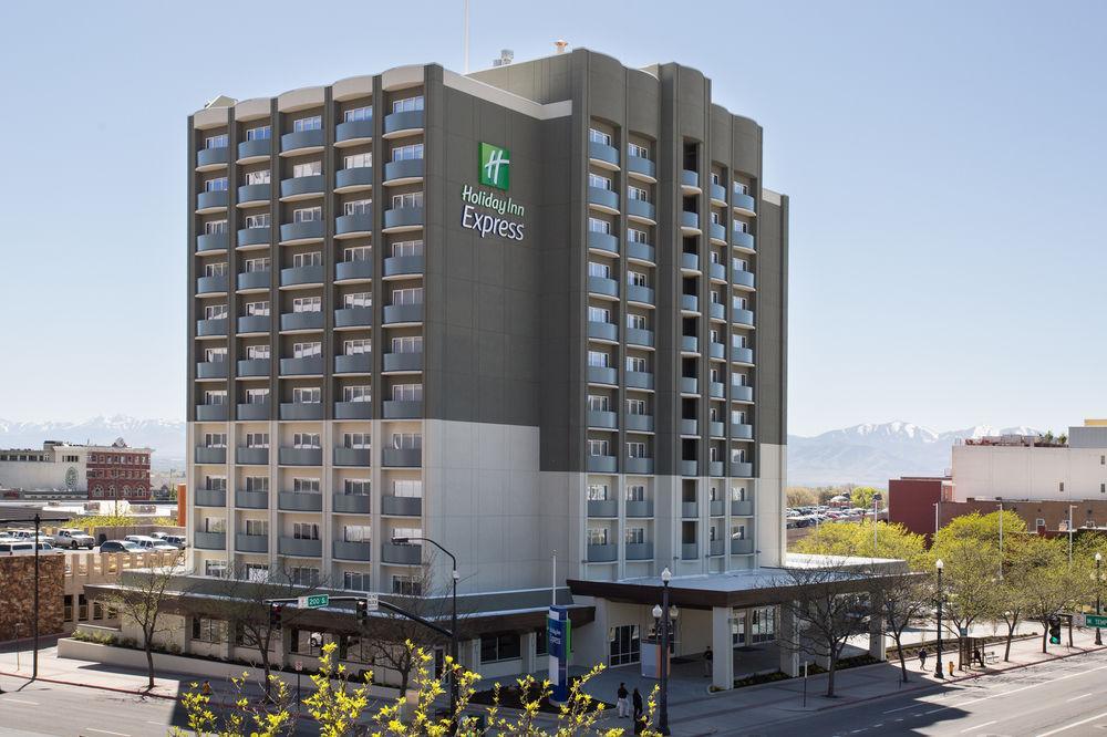 Holiday Inn Express & Suites Bakersfield Airport By Ihg Zewnętrze zdjęcie