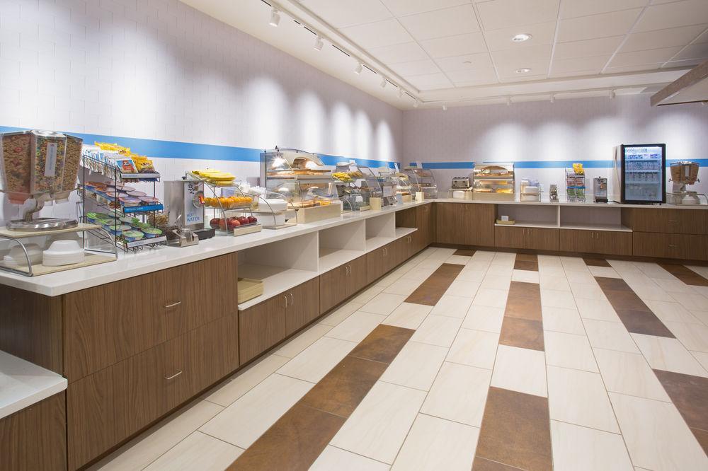 Holiday Inn Express & Suites Bakersfield Airport By Ihg Zewnętrze zdjęcie