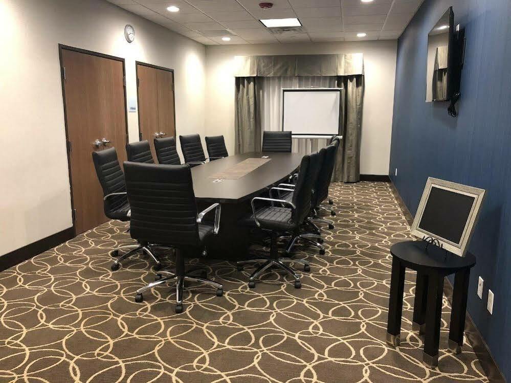 Holiday Inn Express & Suites Bakersfield Airport By Ihg Zewnętrze zdjęcie